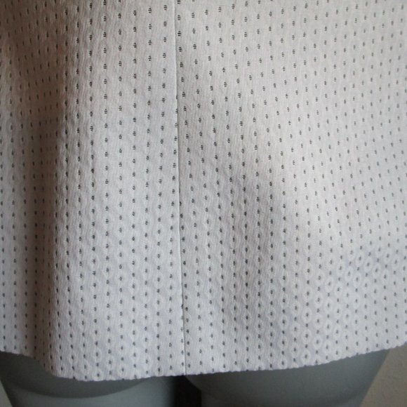 Evan Piccone white professional jacket with black accents. Size 8. New. - Picture 6 of 14